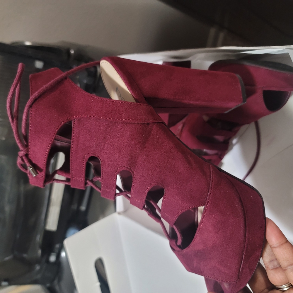 Chic Red Heels for a Bold Statement